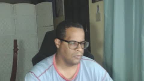 Snapshot of toni2814 chatting on 05.30.26 Antonio online show from 05.30.26