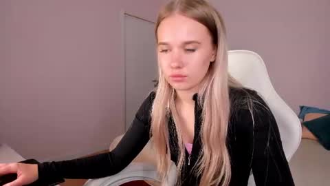 Snapshot of toni_pittmann chatting on 07.15.26 toni_pittmann online show from 07.15.26