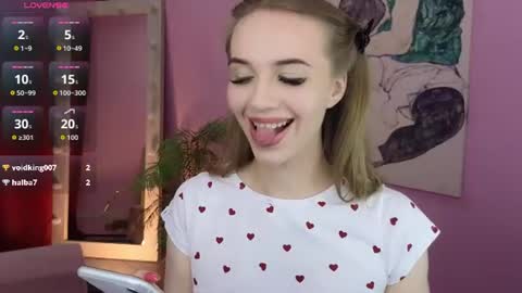 Snapshot of toni_ray chatting on 07.03.26 Tony online show from 07.03.26