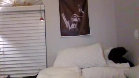 Snapshot of tonitones chatting on 03.19.26 Honeys Snow Bunny online show from 03.19.26