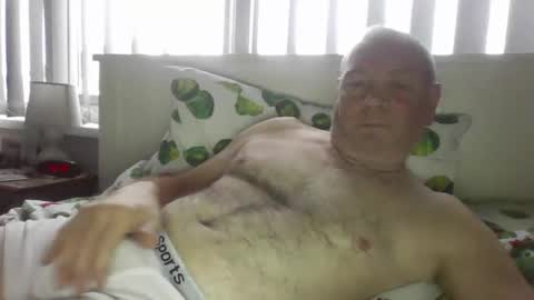 tony14712 online show from 12.17.25