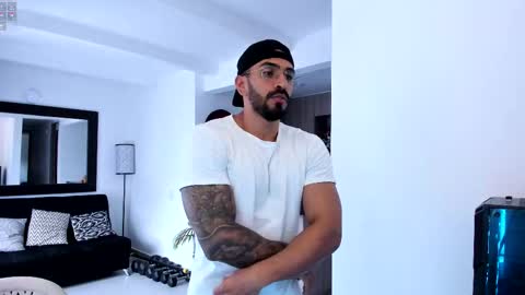 tony muscle1 online show from 02.15.25