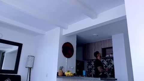 tony muscle1 online show from 09.13.25