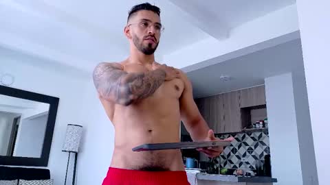 tony muscle1 online show from 10.17.25