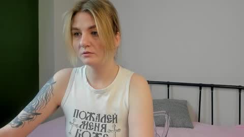 Snapshot of tonyameow chatting on 06.02.26 Tonya online show from 06.02.26