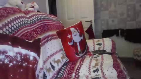 Snapshot of tonygibbson62 chatting on 12.30.24 tonygibbson62 online show from 12.30.24