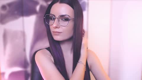 Elizabeth online show from 01.19.25