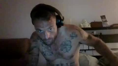 Snapshot of tooheyryan2 chatting on 05.12.26 tooheyryan2 online show from 05.12.26