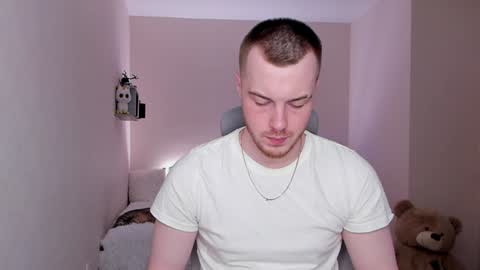 Snapshot of toohornyserj chatting on 12.22.24 toohornyserj online show from 12.22.24