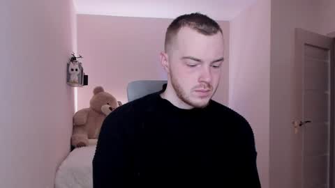 Snapshot of toohornyserj chatting on 12.24.24 toohornyserj online show from 12.24.24