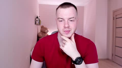 Snapshot of toohornyserj chatting on 01.06.25 toohornyserj online show from 01.06.25