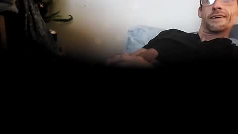 Snapshot of tooshort30w59675 chatting on 11.13.25 tooshort30w59675 online show from 11.13.25