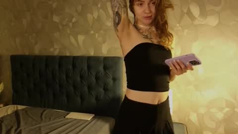 Alice and Sandra online show from 10.13.25