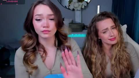 Snapshot of top_twins chatting on 02.07.26 Yara online show from 02.07.26