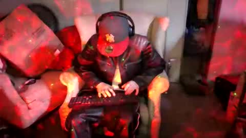 SagMeOreduceMe online show from 11.04.25