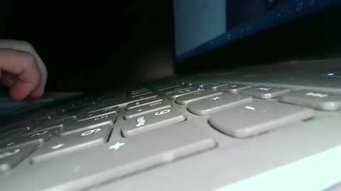 toponipi10 online show from 12.11.24