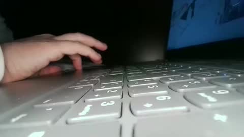 toponipi10 online show from 01.04.25