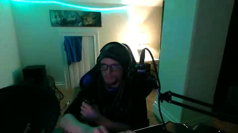 Snapshot of topplesstable18075 chatting on 02.24.25 topplesstable18075 online show from 02.24.25