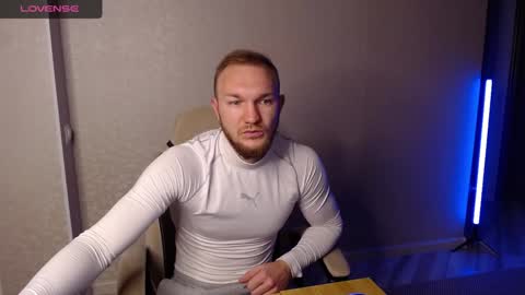 Snapshot of toress1 chatting on 12.11.24 Glebaty online show from 12.11.24
