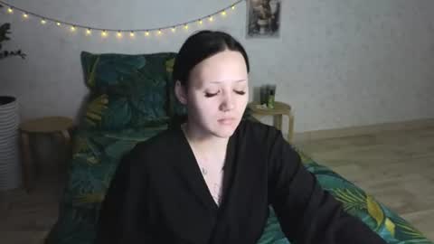 Snapshot of tori_sweet_tori chatting on 06.22.26 Tori online show from 06.22.26