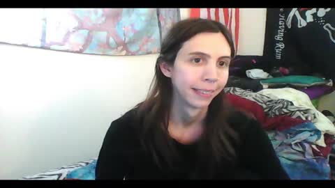 Snapshot of totalfuckingadorable chatting on 12.26.24 Luna online show from 12.26.24