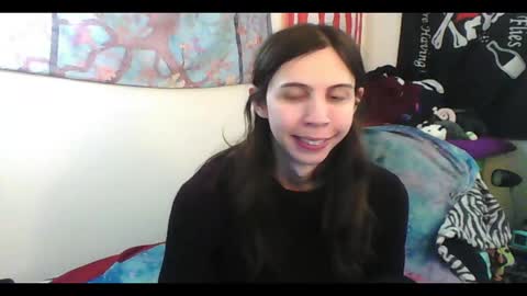 Snapshot of totalfuckingadorable chatting on 01.02.25 Luna online show from 01.02.25