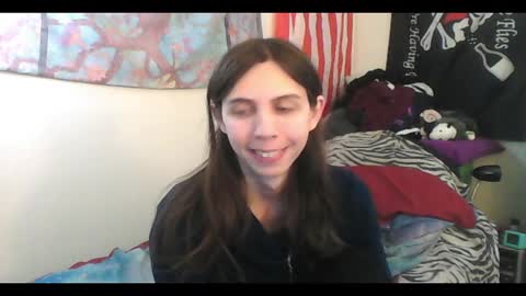 Snapshot of totalfuckingadorable chatting on 01.05.25 Luna online show from 01.05.25