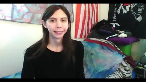 Snapshot of totalfuckingadorable chatting on 01.09.25 Luna online show from 01.09.25