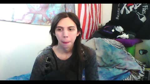 Snapshot of totalfuckingadorable chatting on 01.11.25 Luna online show from 01.11.25