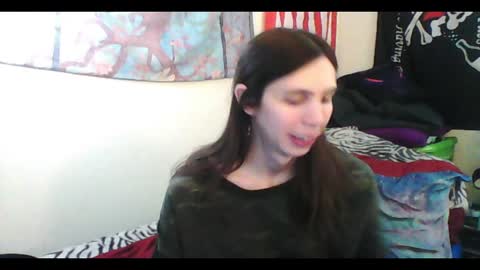 Snapshot of totalfuckingadorable chatting on 01.16.25 Luna online show from 01.16.25