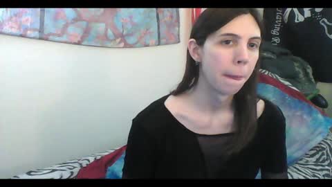 Snapshot of totalfuckingadorable chatting on 01.26.25 Luna online show from 01.26.25