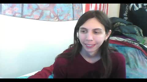 Snapshot of totalfuckingadorable chatting on 01.28.25 Luna online show from 01.28.25