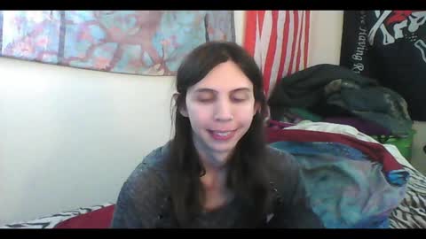 Snapshot of totalfuckingadorable chatting on 01.31.25 Luna online show from 01.31.25