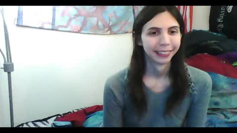 Snapshot of totalfuckingadorable chatting on 03.04.25 Luna online show from 03.04.25