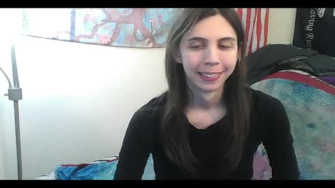 Snapshot of totalfuckingadorable chatting on 03.11.25 Luna online show from 03.11.25