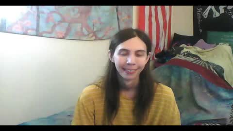 Snapshot of totalfuckingadorable chatting on 09.12.25 Luna online show from 09.12.25