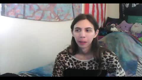 Snapshot of totalfuckingadorable chatting on 09.16.25 Luna online show from 09.16.25