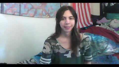 Snapshot of totalfuckingadorable chatting on 09.28.25 Luna online show from 09.28.25