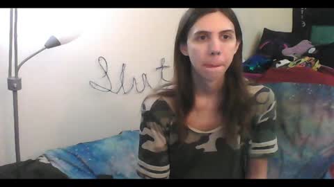 Snapshot of totalfuckingadorable chatting on 10.03.25 Luna online show from 10.03.25