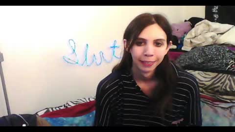 Snapshot of totalfuckingadorable chatting on 10.12.25 Luna online show from 10.12.25