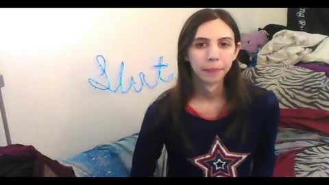 Snapshot of totalfuckingadorable chatting on 10.13.25 Luna online show from 10.13.25