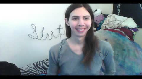 Snapshot of totalfuckingadorable chatting on 10.14.25 Luna online show from 10.14.25