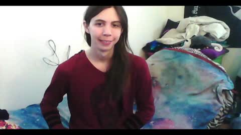 Snapshot of totalfuckingadorable chatting on 10.23.25 Luna online show from 10.23.25