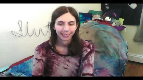 Snapshot of totalfuckingadorable chatting on 05.11.26 Luna online show from 05.11.26