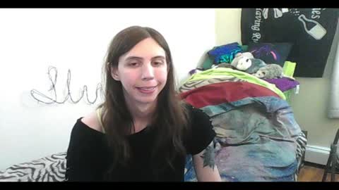 Snapshot of totalfuckingadorable chatting on 05.27.26 Luna online show from 05.27.26