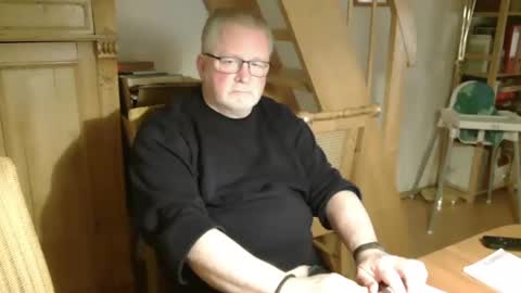 Snapshot of toto758 chatting on 02.28.25 toto758 online show from 02.28.25