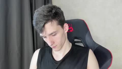 Snapshot of touch_me8 chatting on 01.27.25 Arti online show from 01.27.25