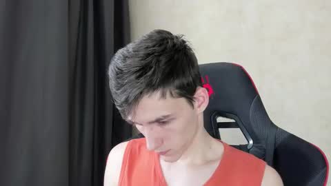 Snapshot of touch_me8 chatting on 02.06.25 Arti online show from 02.06.25