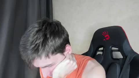 Snapshot of touch_me8 chatting on 02.13.25 Arti online show from 02.13.25