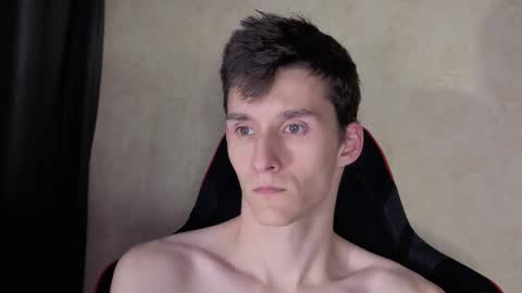 Snapshot of touch_me8 chatting on 09.24.25 Arti online show from 09.24.25